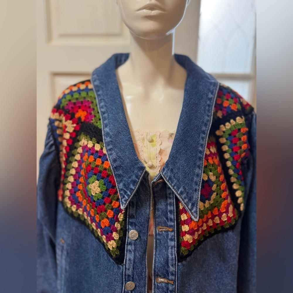 Farm Rio X Anthropologie Crochet Denim Trucker Jacket SZ Medium - Picture 9 of 15